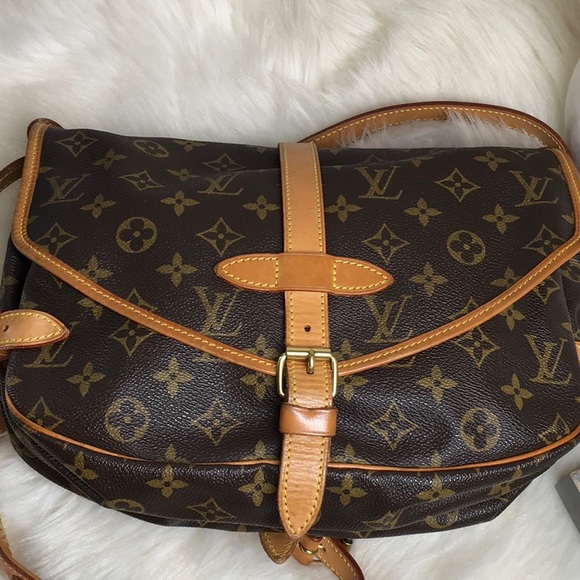 Louis Vuitton Saumur 30 Monogram messenger - Picture 5 of 16